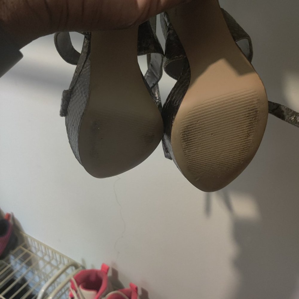 Heels - Picture 2 of 4